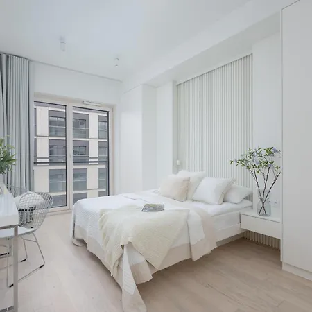 Apartment Mennica Luxury By Renters Prestige